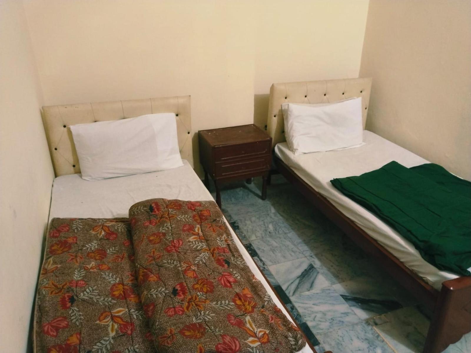 Shahzad Hotel Равалпинди Екстериор снимка